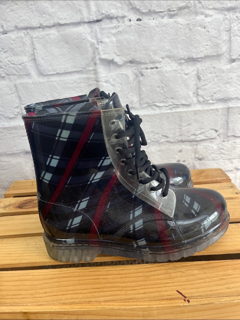 Henry Ferrera women’s preppy utility  tartan plaid lace up rainboots size 8
